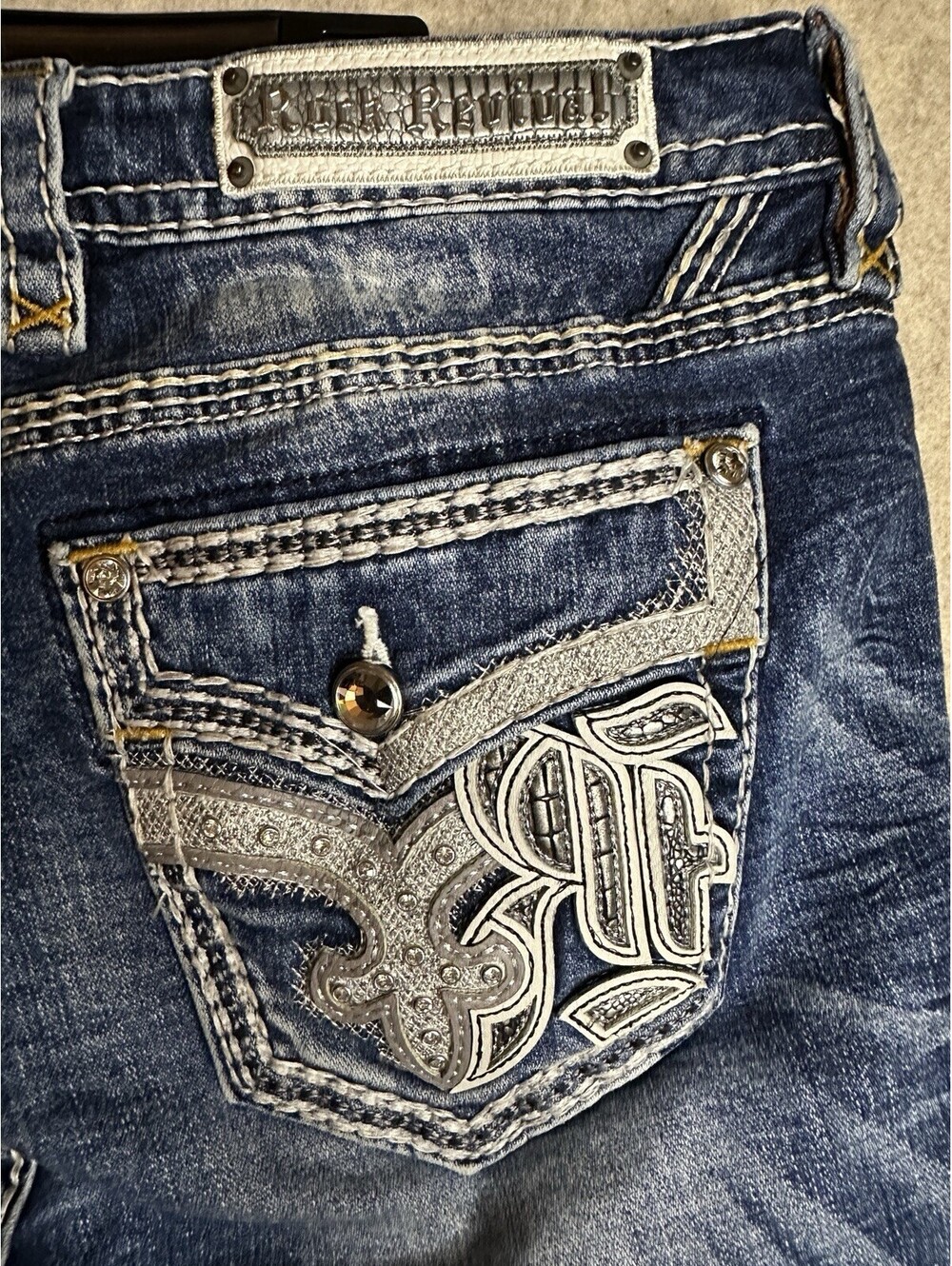 ROCK REVIVAL Bootcut Mid-Rise Stretch Embellished Jeans Womens 32x33